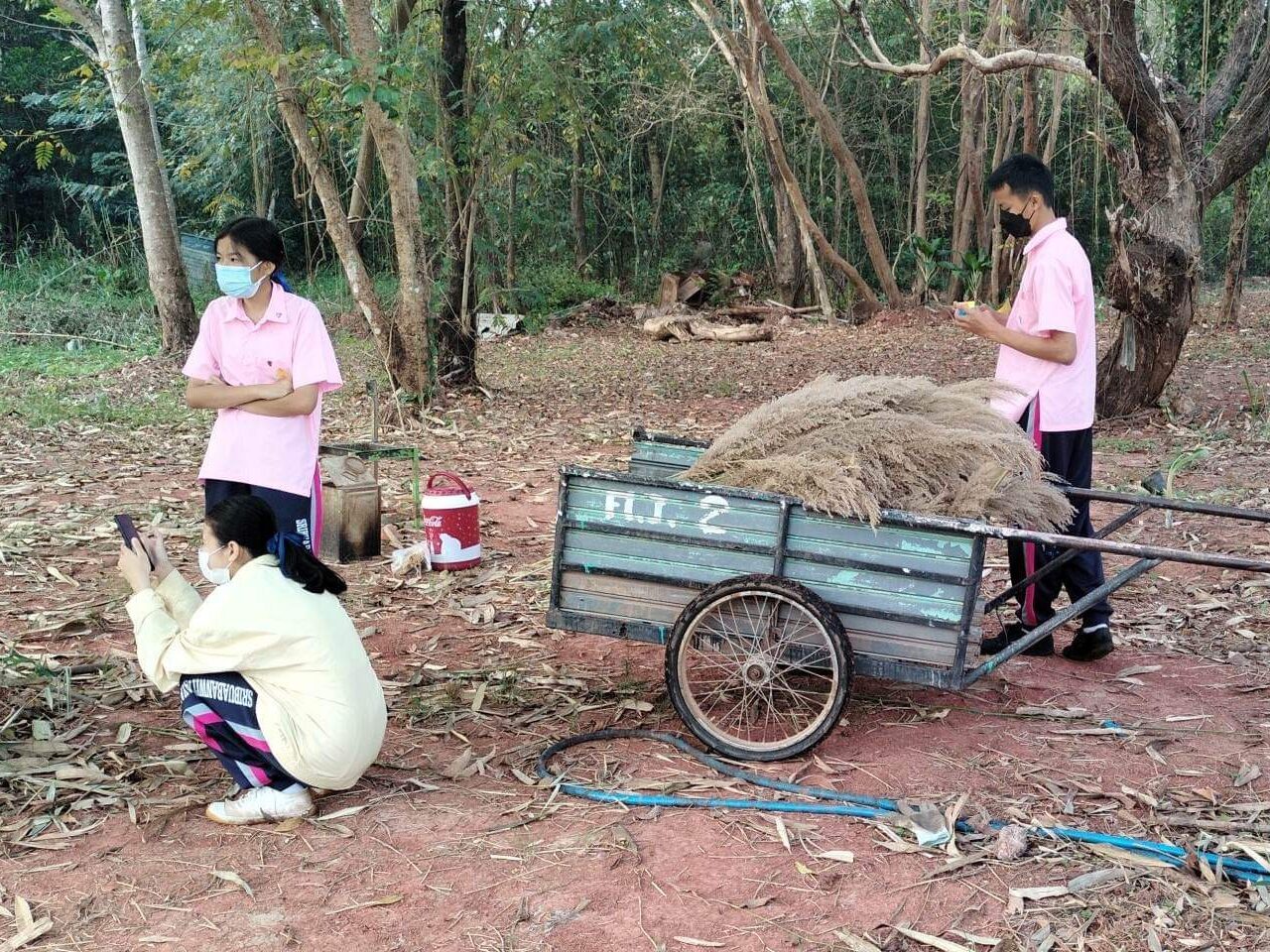 Por. Anurak
ชมรม ป. อนุรักษ์