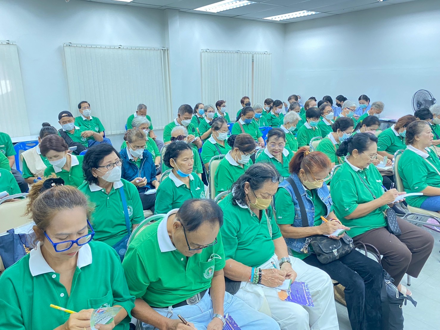 Por. Anurak ชมรม ป. อนุรักษ์